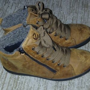 Womens Ecco Soft 7 Tred GTX Hi Boot Brown Sz: 39(8/8.5) Side Zip Lace Up Ankle